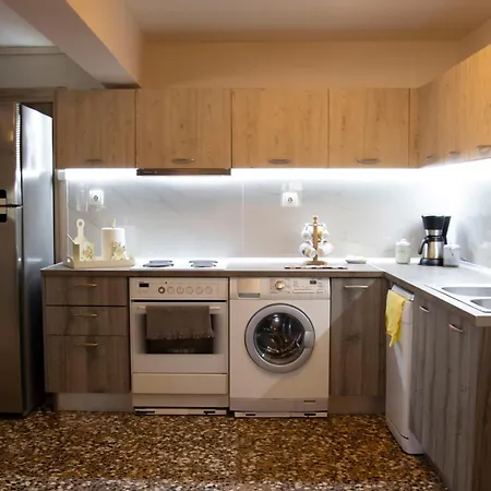 El Paraiso Nyaraló *